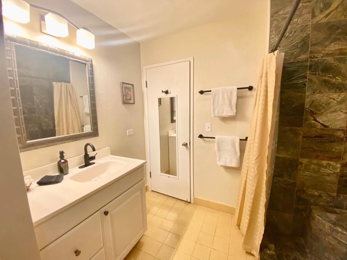 Charming 1 Bedroom Beach Condo Prime Location Great Value Pahala Exterior foto